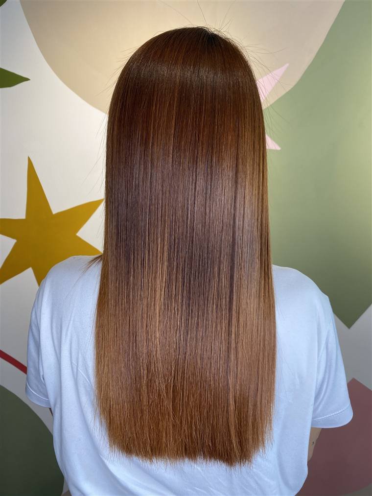Cabello cobrizo liso y brillante: resultado en The Beauty Bar